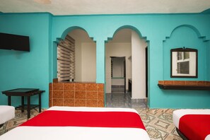 Family Room | Iron/ironing board, free WiFi, bed sheets - Hotel América (Bacalar)