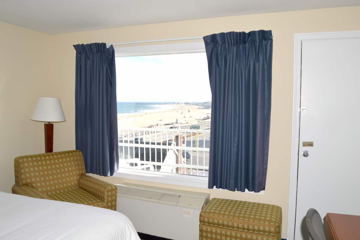 basic double room, 2 double beds, non smoking, partial ocean view | view from room