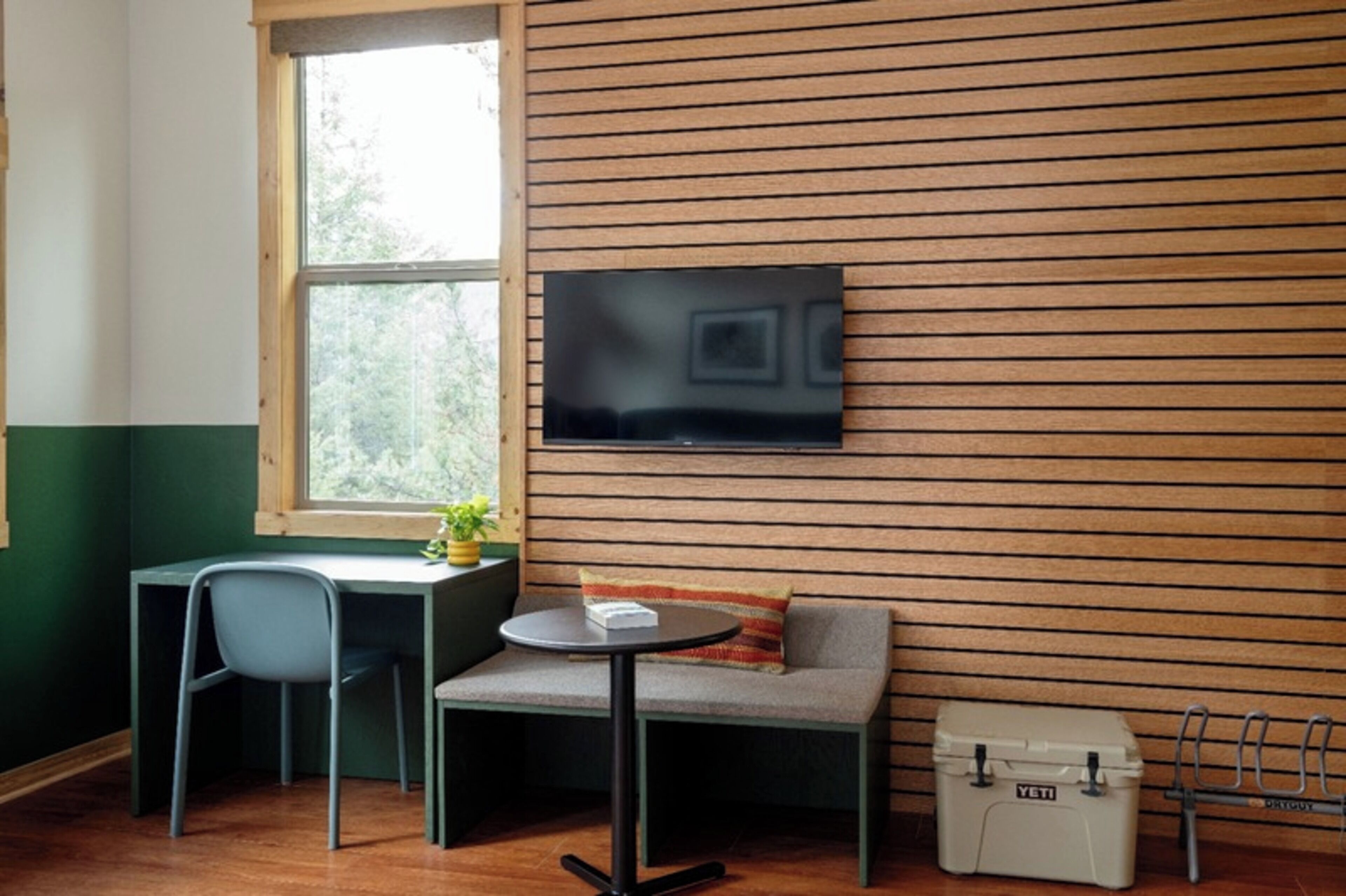 deluxe room, 1 king bed (school house winter) | iron/ironing board, free cots/infant beds, free wifi, bed sheets