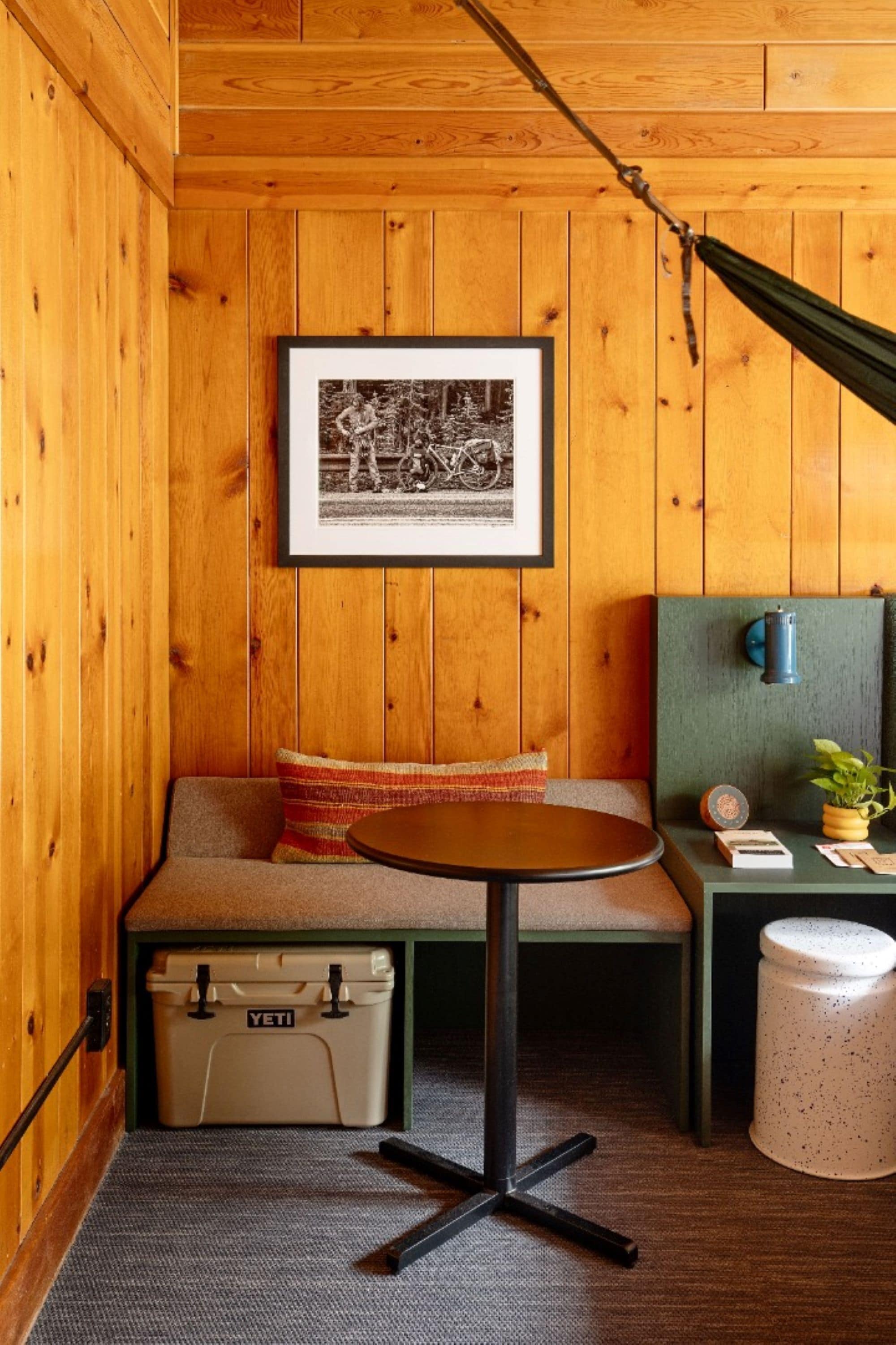 standard room, 1 king bed | iron/ironing board, free cots/infant beds, free wifi, bed sheets