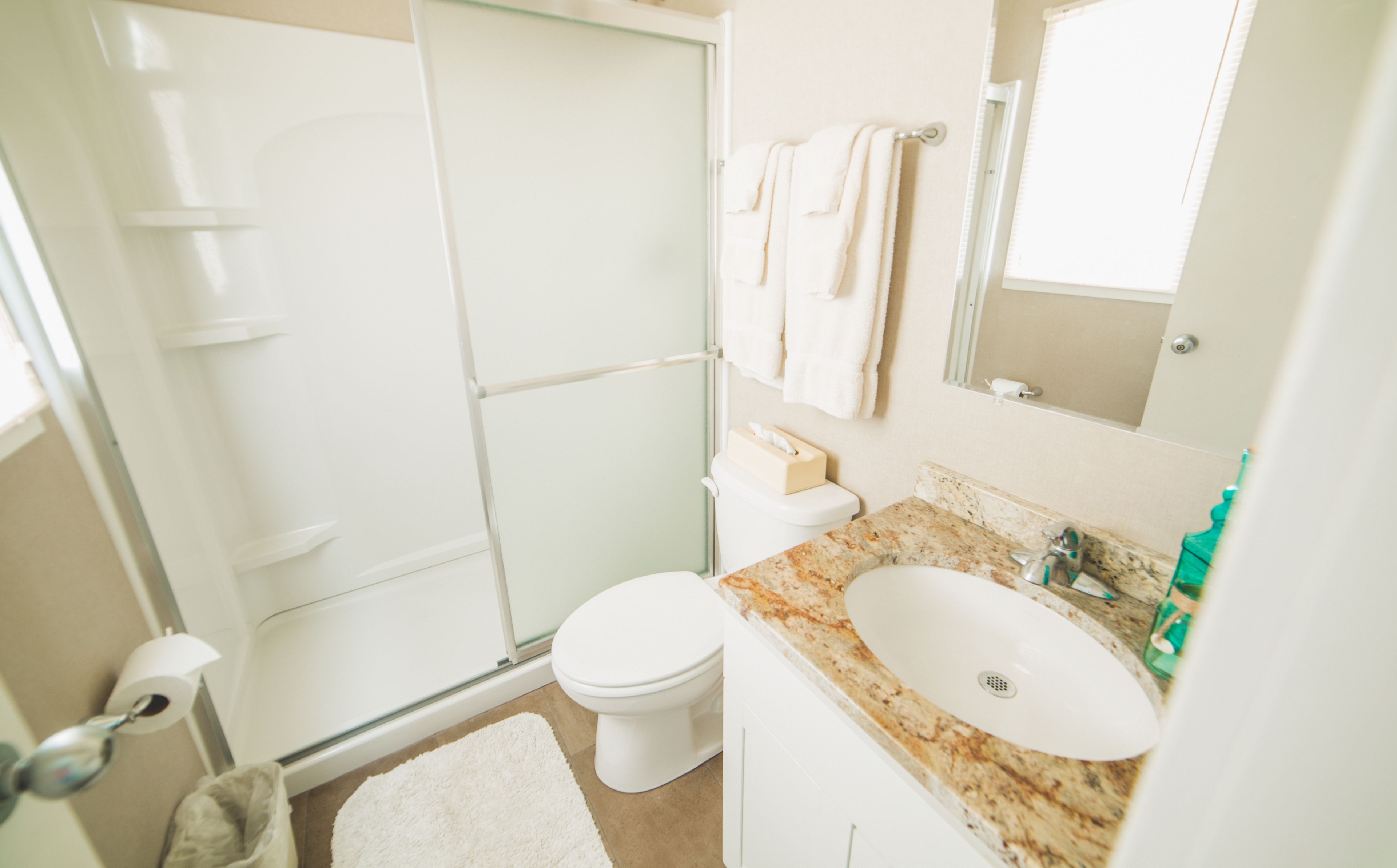 deluxe ocean view room, 1 king bed with sofa bed, non smoking | bathroom | shower, hair dryer, towels