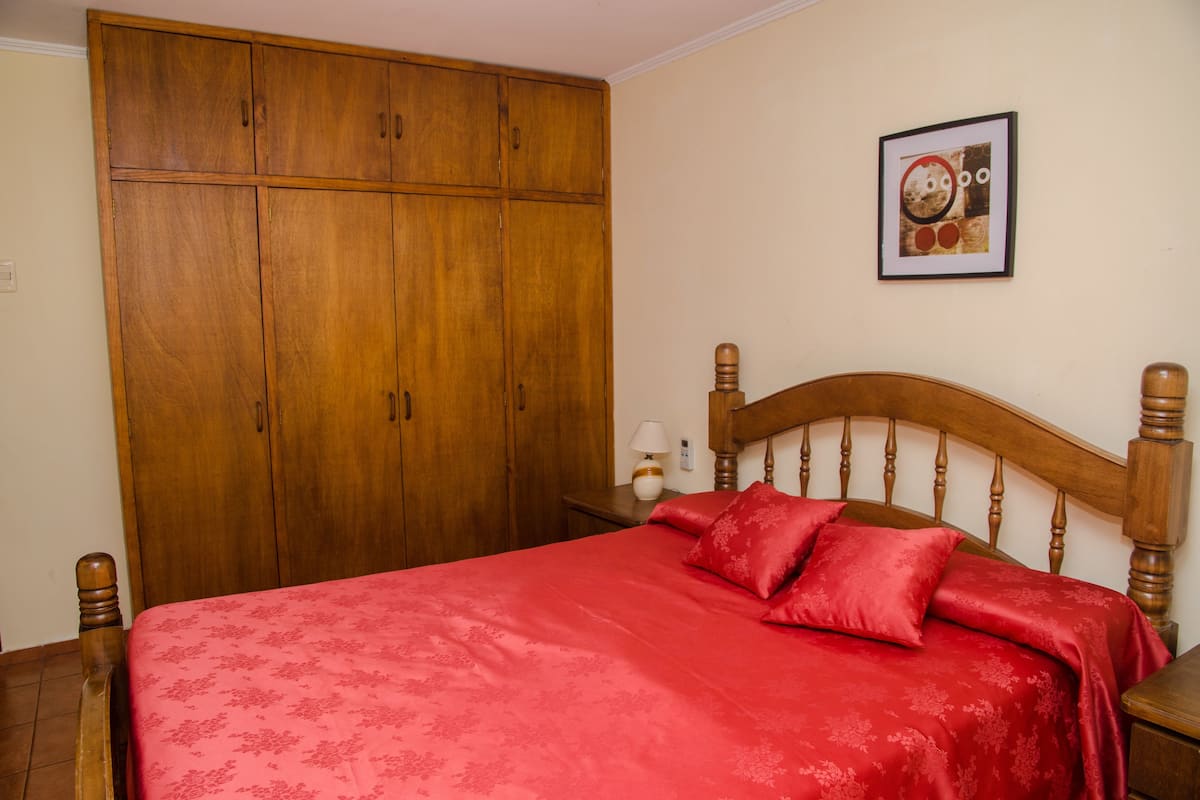 Bungalow, Kitchenette | Premium bedding, in-room safe, cribs (free), rollaway beds