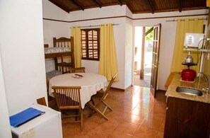 Bungalow, Kitchenette | Private kitchenette