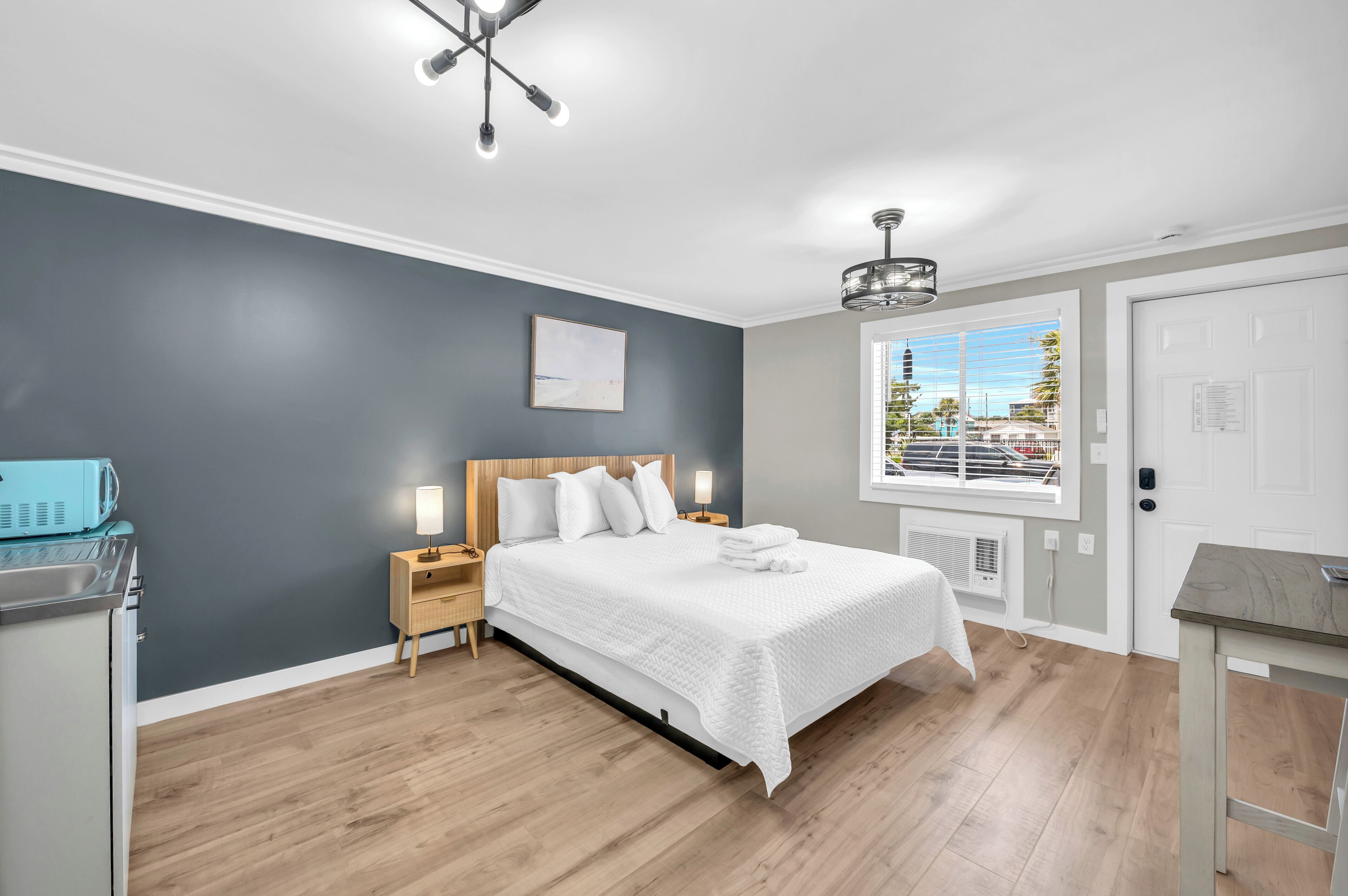 Comfort suite | Luxe beddengoed, individueel gedecoreerd, individueel gemeubileerd