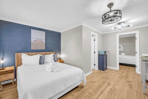 Comfort Suite with Kitchenette | Hochwertige Bettwaren, individuell dekoriert, individuell eingerichtet