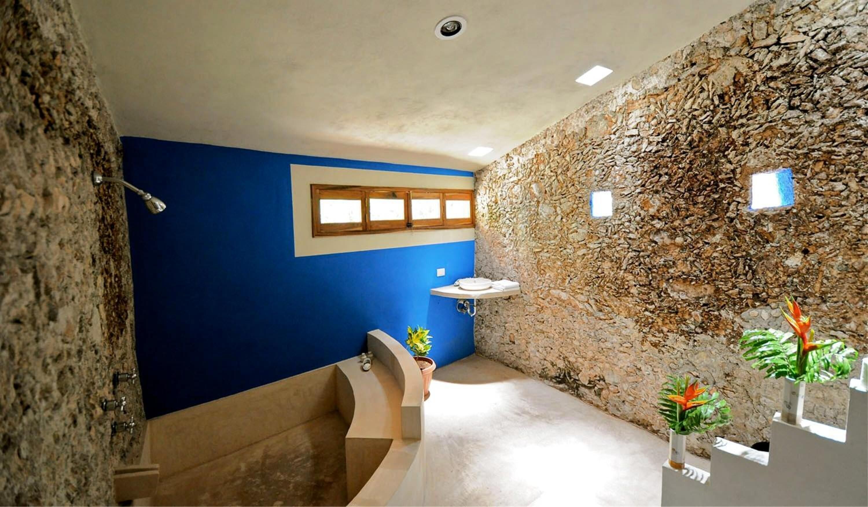 2 bedrooms, individually decorated, individually furnished, bed sheets