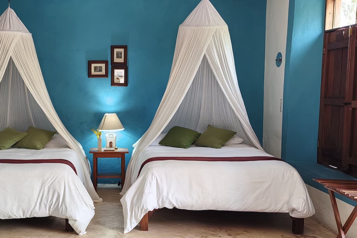 2 habitaciones, decoración personalizada y muebles diferentes