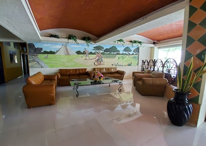 Hotel Suites Elia Noemi