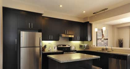 Boardwalk Homes - Vacation Homes & Executive Suites