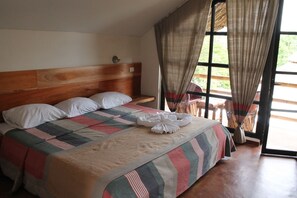 Standard Room, 1 King Bed | In-room safe, individually decorated, individually furnished, desk - Axkan Arte Palenque (Palenque)