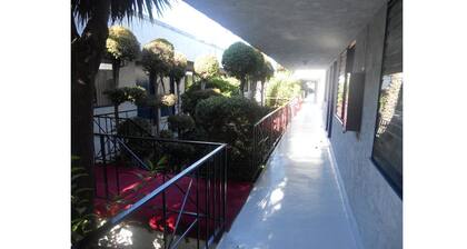 Los Angeles Backpackers Paradise Hostel