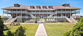 Los Angeles Backpackers Paradise Hostel