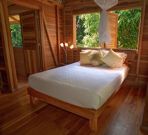 Villa, 2 Bedrooms (near the beach) | 1 bedroom, premium bedding, desk, free WiFi - La Finca Chica (Cahuita)