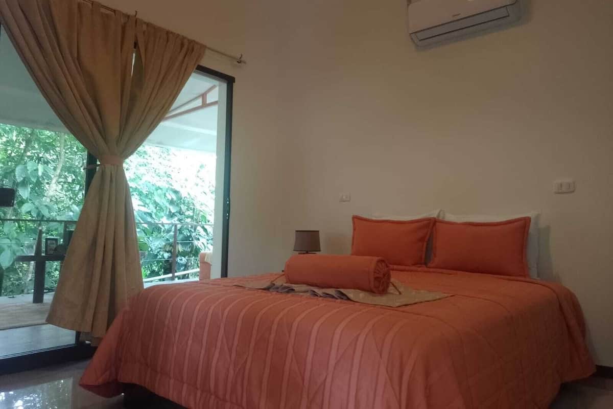 Apart. Ardilla Aire Acondicionado | 1 Schlafzimmer, hochwertige Bettwaren, Daunenbettdecken