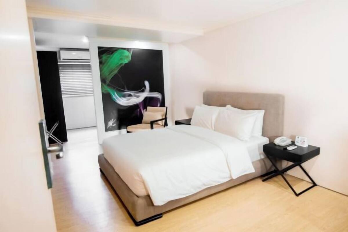 Skrivbord, gratis wi-fi och sängkläder