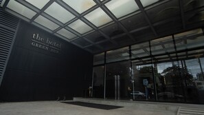 Porch - Green Sun Hotel (Makati)
