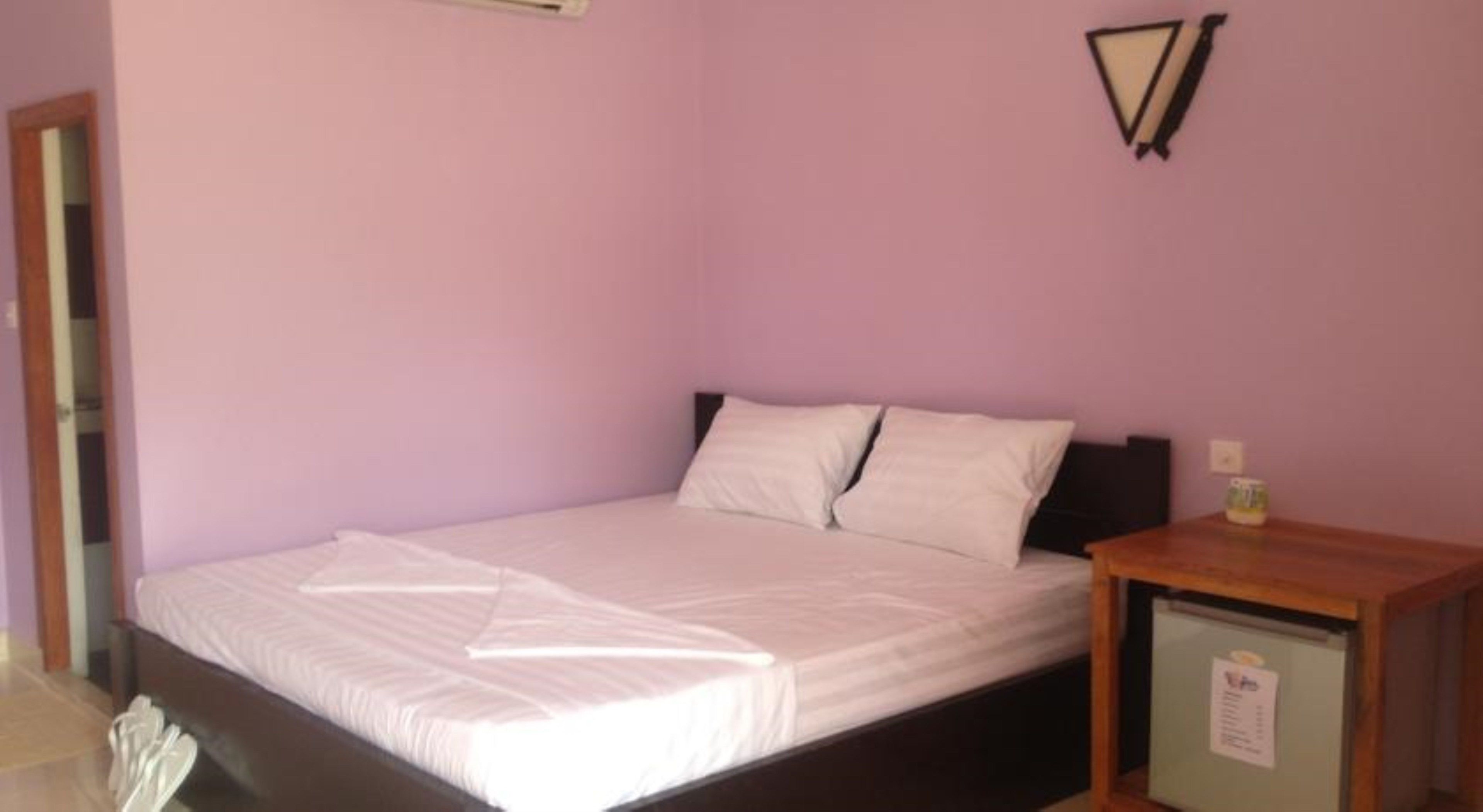 deluxe double room | free wifi