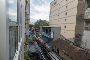 Deluxe Family Room  | Soundproofing, free WiFi, bed sheets - Beauty Guesthouse (Ho Chi Minh City)
