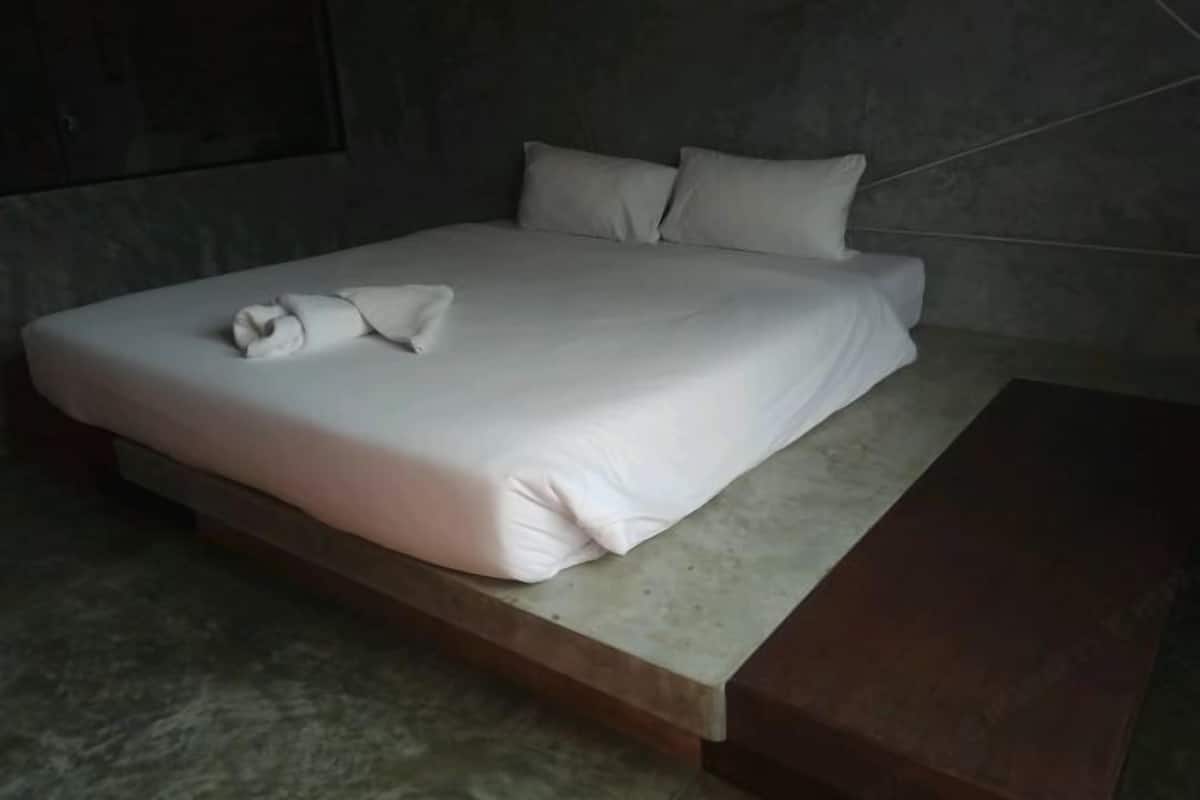 Minibar, caja fuerte, escritorio y wifi gratis