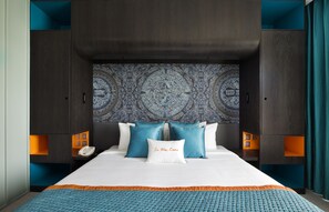 Minibar, in-room safe, desk, laptop workspace