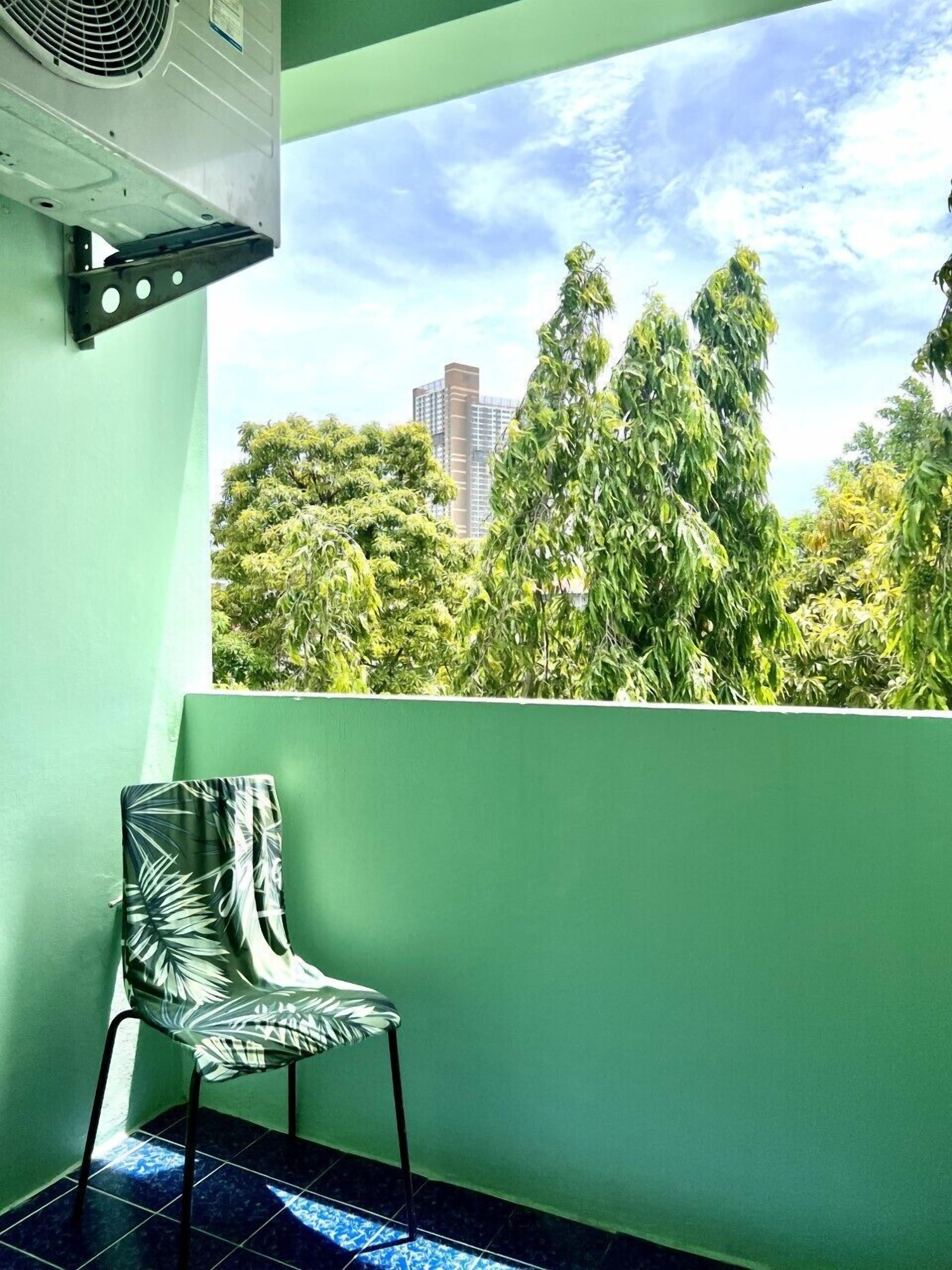 deluxe double room | terrace/patio