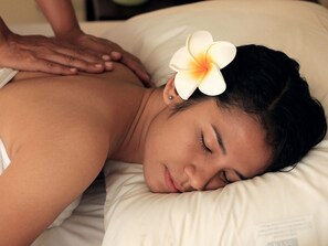 Aromatherapie, Körperpeelings, Gesichtsbehandlungen