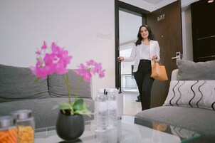 In-room safe, desk, iron/ironing board, rollaway beds (surcharge)
