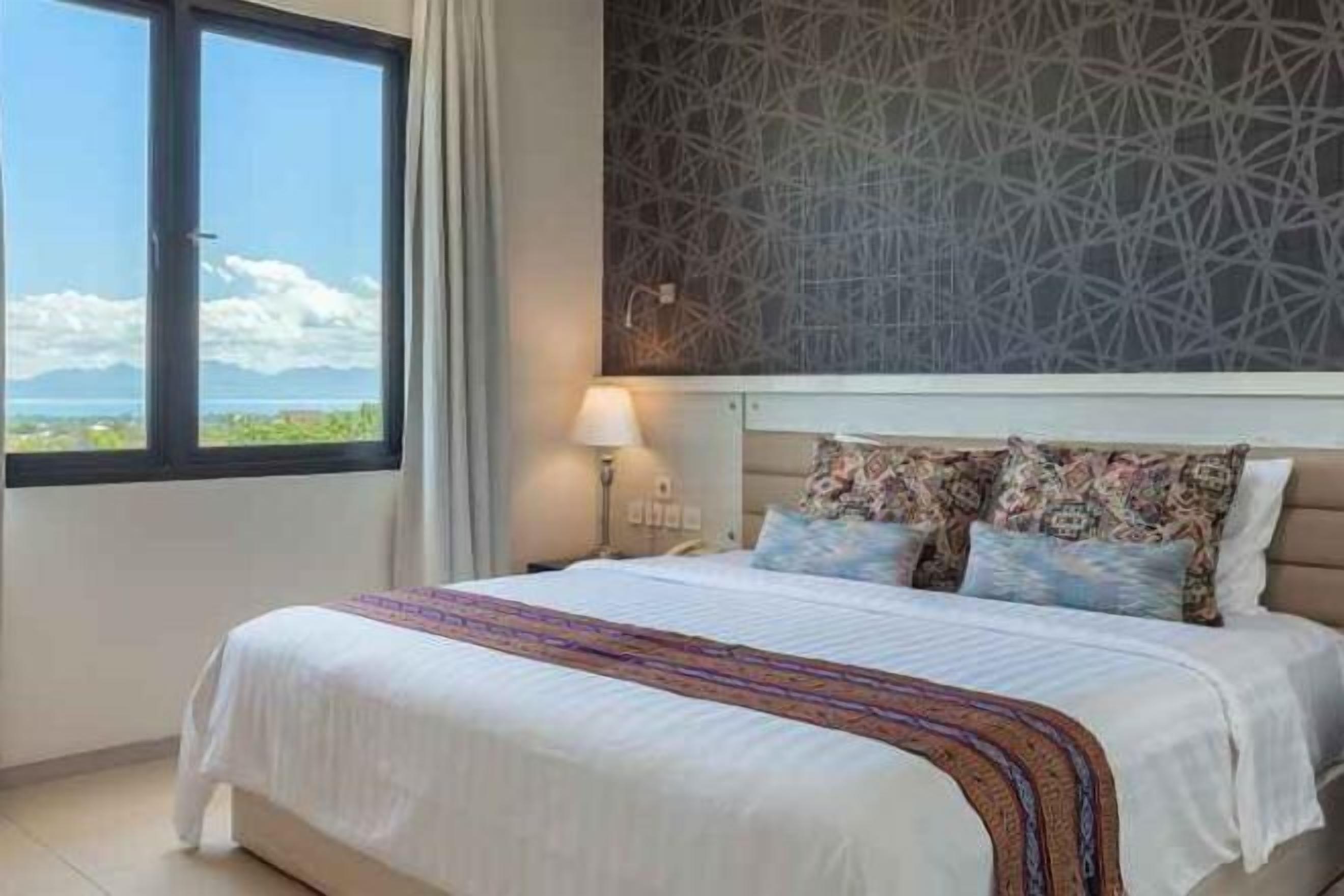 Zimmersafe, Schreibtisch, Bügeleisen/Bügelbrett, Zustellbetten