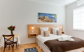 Peralatan tempat tidur premium, peti besi dalam bilik, Wi-fi percuma 