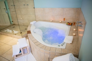 Sauna, body treatments, body wraps, body scrubs, facials
