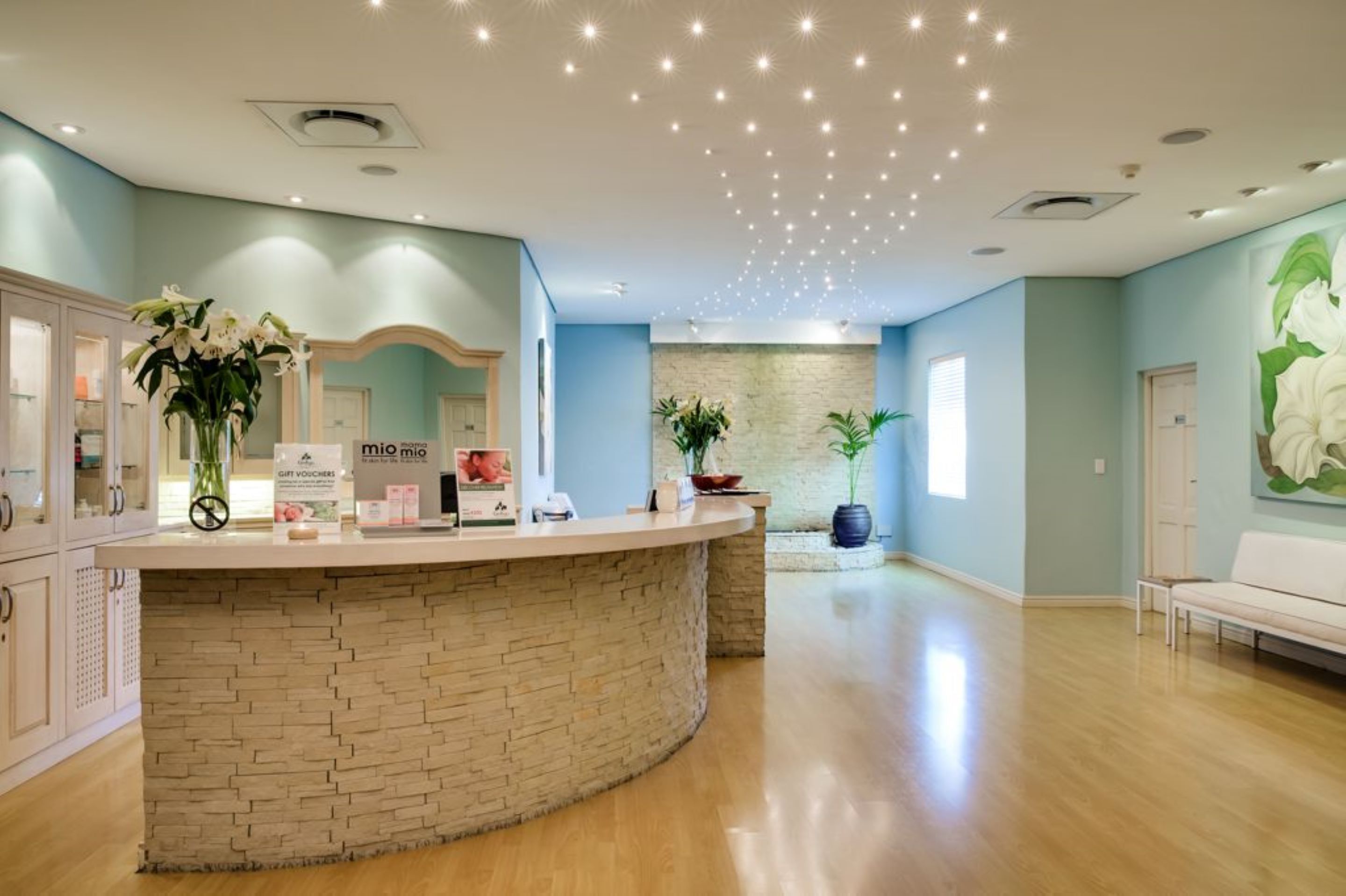 sauna, body treatments, body wraps, body scrubs, facials