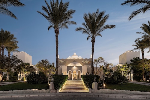 Grand Makadi Couples and Families Only