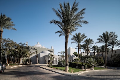 Grand Makadi Couples and Families Only