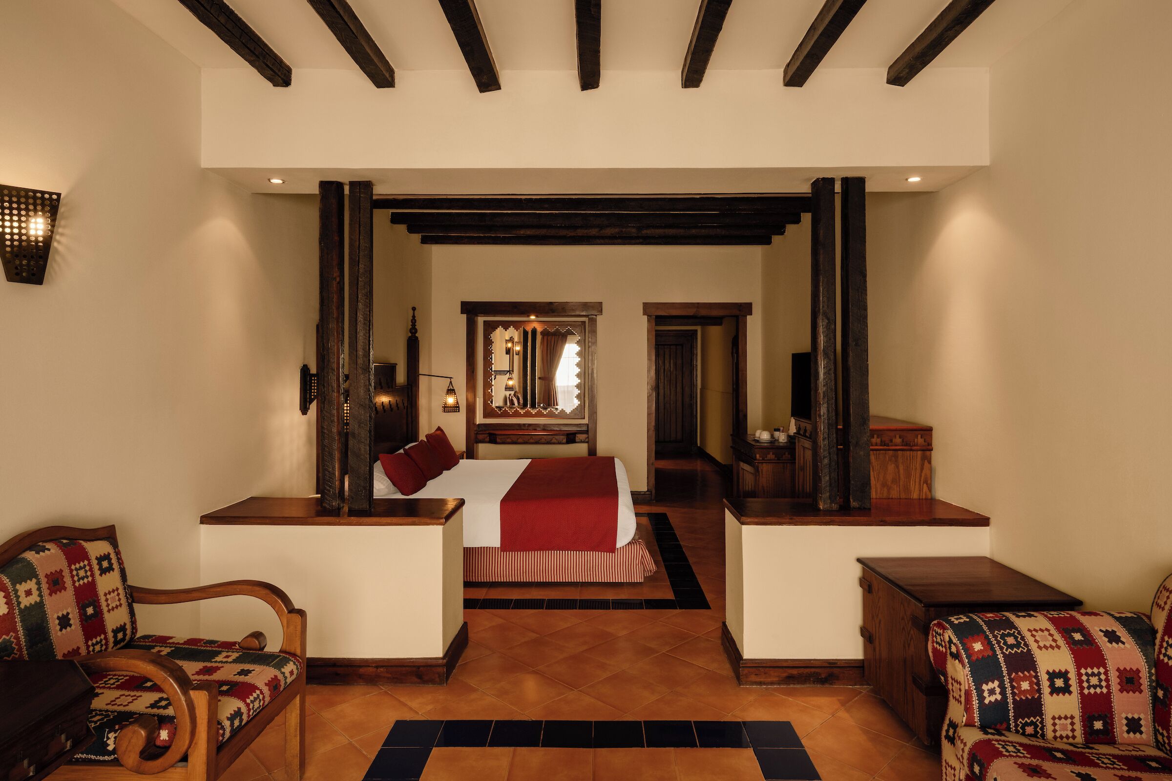 Minibar, in-room safe, iron/ironing board, bed sheets