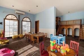 Aire de jeux - intérieure