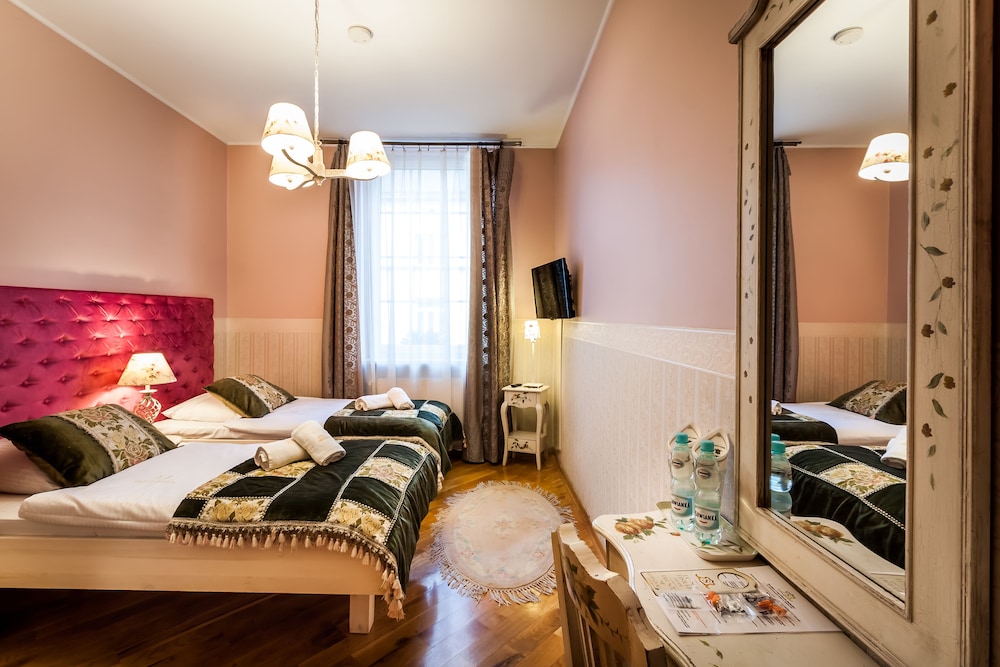 Aparthotel Oberża by null