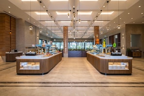 3 restaurants, breakfast, lunch, dinner served; international cuisine - Seven Seas Hotel Life - All Inclusive (Kemer)