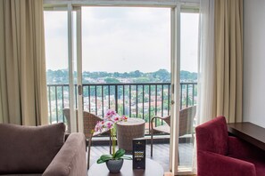 Deluxe Room | Minibar, in-room safe, free WiFi - Grande Padjadjaran Hotel Bogor (Bogor)