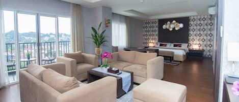 Royal Suite | Minibar, in-room safe, free WiFi