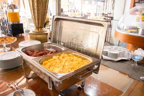 Free daily buffet breakfast - Hotel Rural Quinta de Samaiões (Chaves)