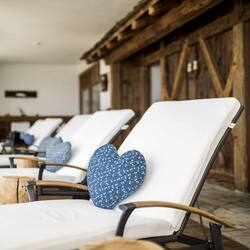 Sauna, body treatments, body wraps, body scrubs, facials