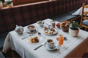 Daily buffet breakfast for a fee - Hotel Zimba (Schruns)