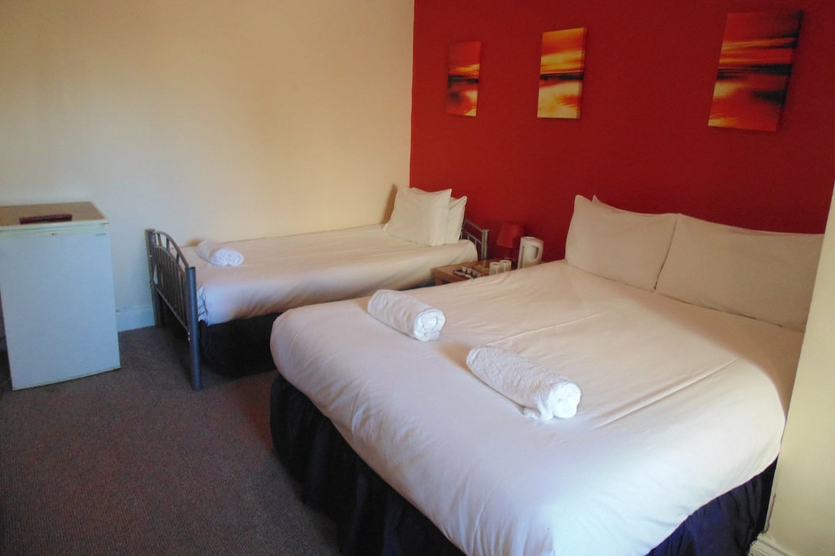 Iron/ironing board (on request), bed sheets
