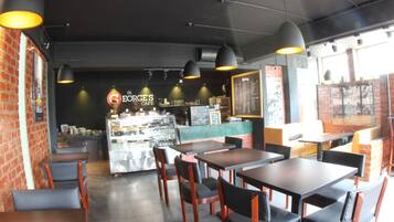 Frühstück, Mittagessen, Abendessen, amerikanische Küche