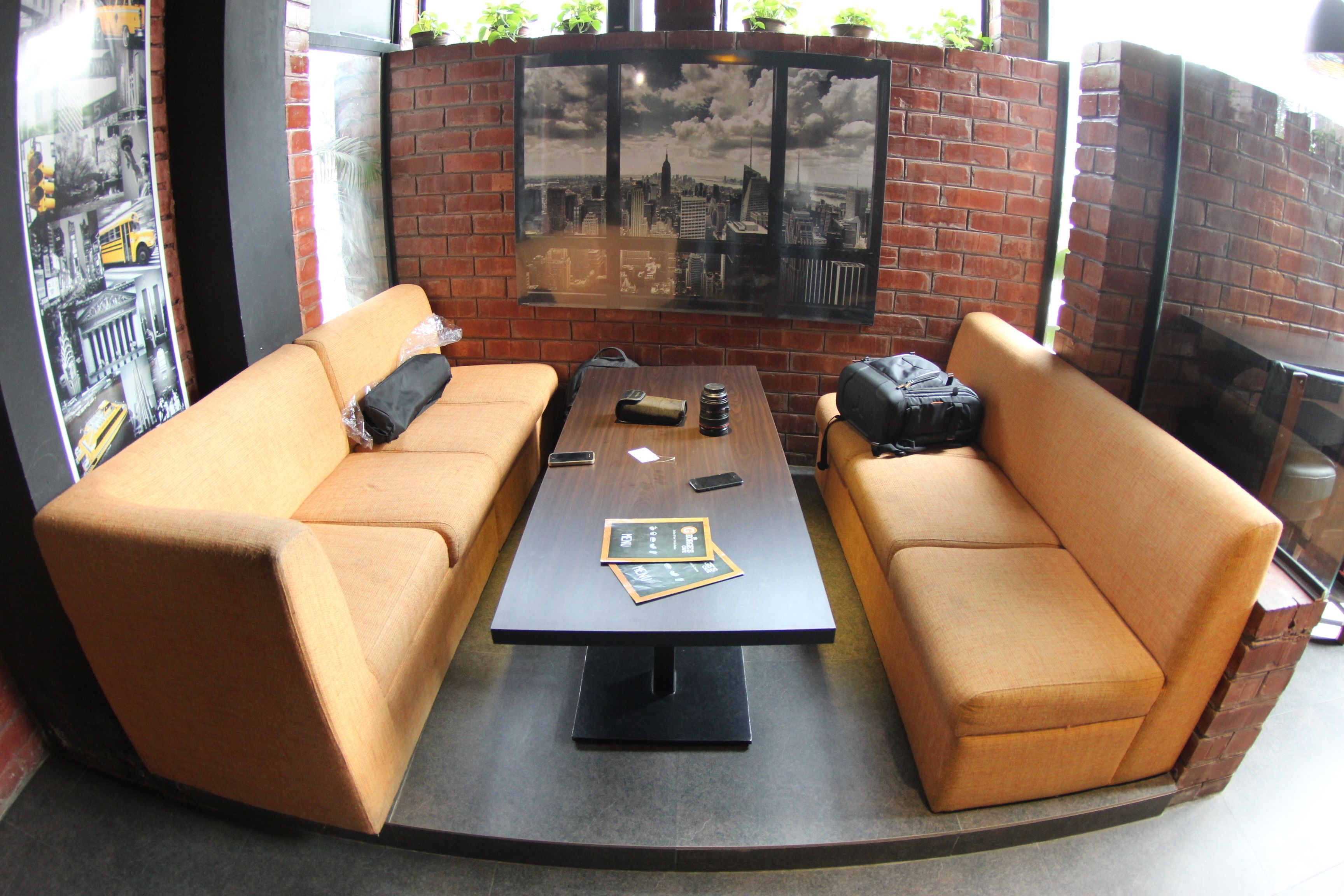 breakfast, lunch, dinner served; american cuisine