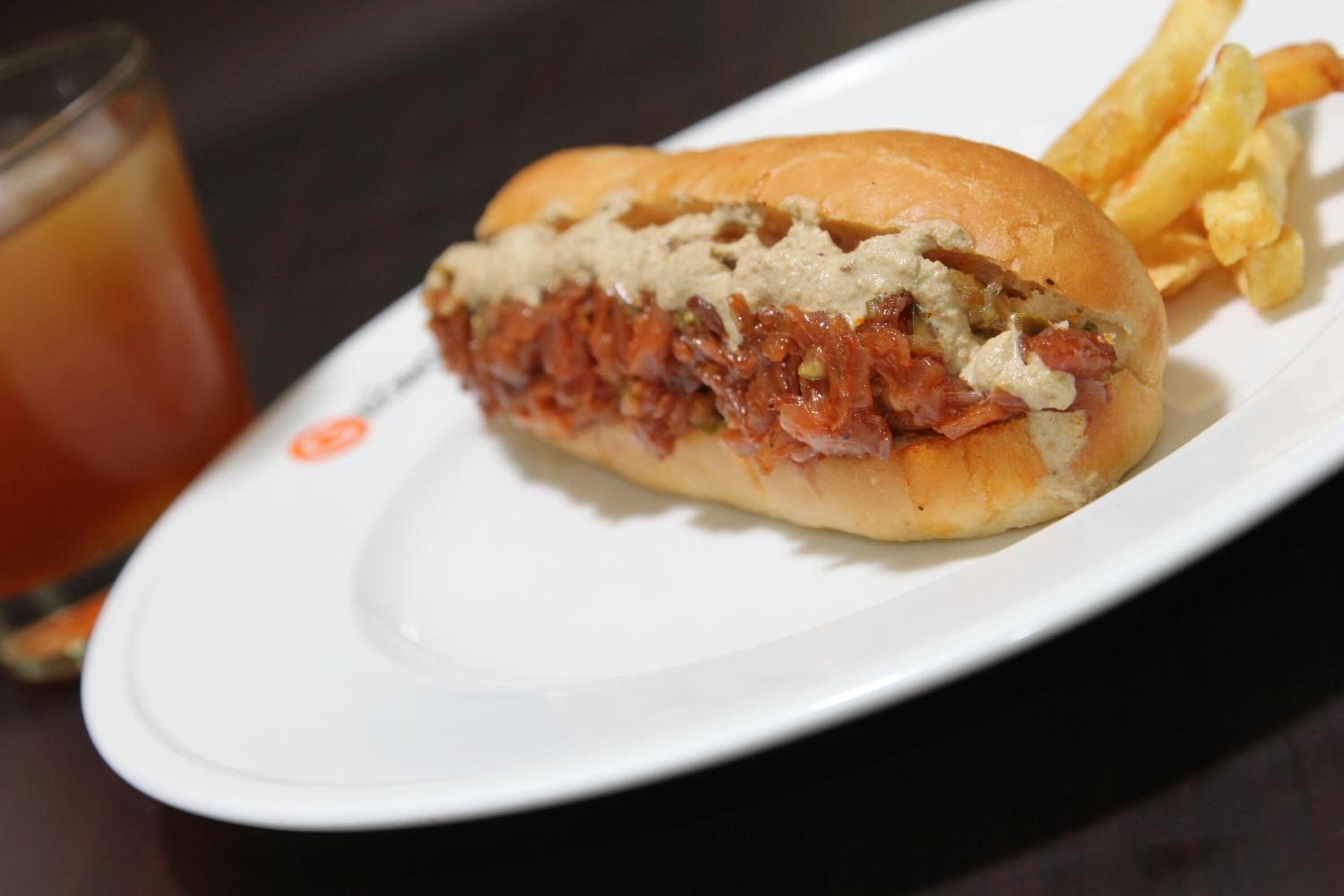 breakfast, lunch, dinner served; american cuisine