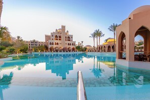 4 outdoor pools, pool umbrellas, pool loungers - Makadi Palace - Couples and Families Only (Makadi Bay)