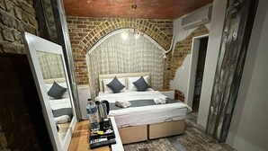 Family Room | Premium bedding, minibar, in-room safe, soundproofing - Hotel Rose Bouquets (Istanbul)