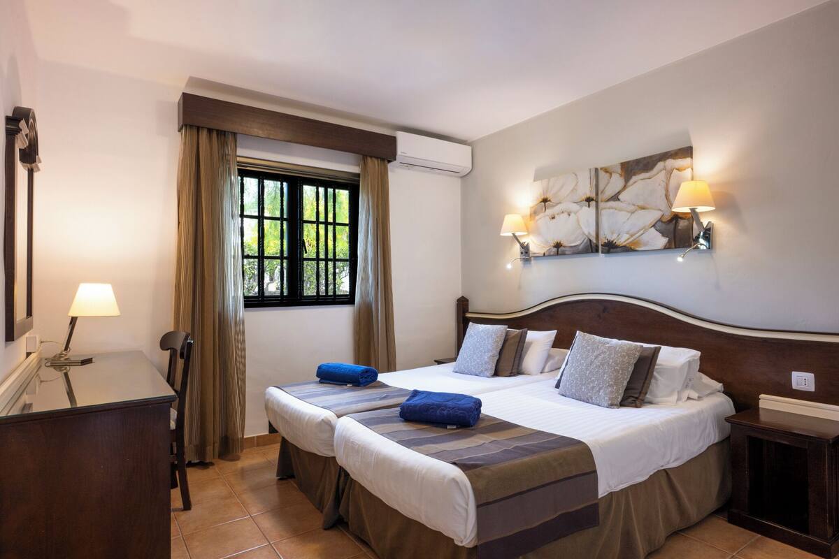 In-room safe, iron/ironing board, free cots/infant beds, free WiFi