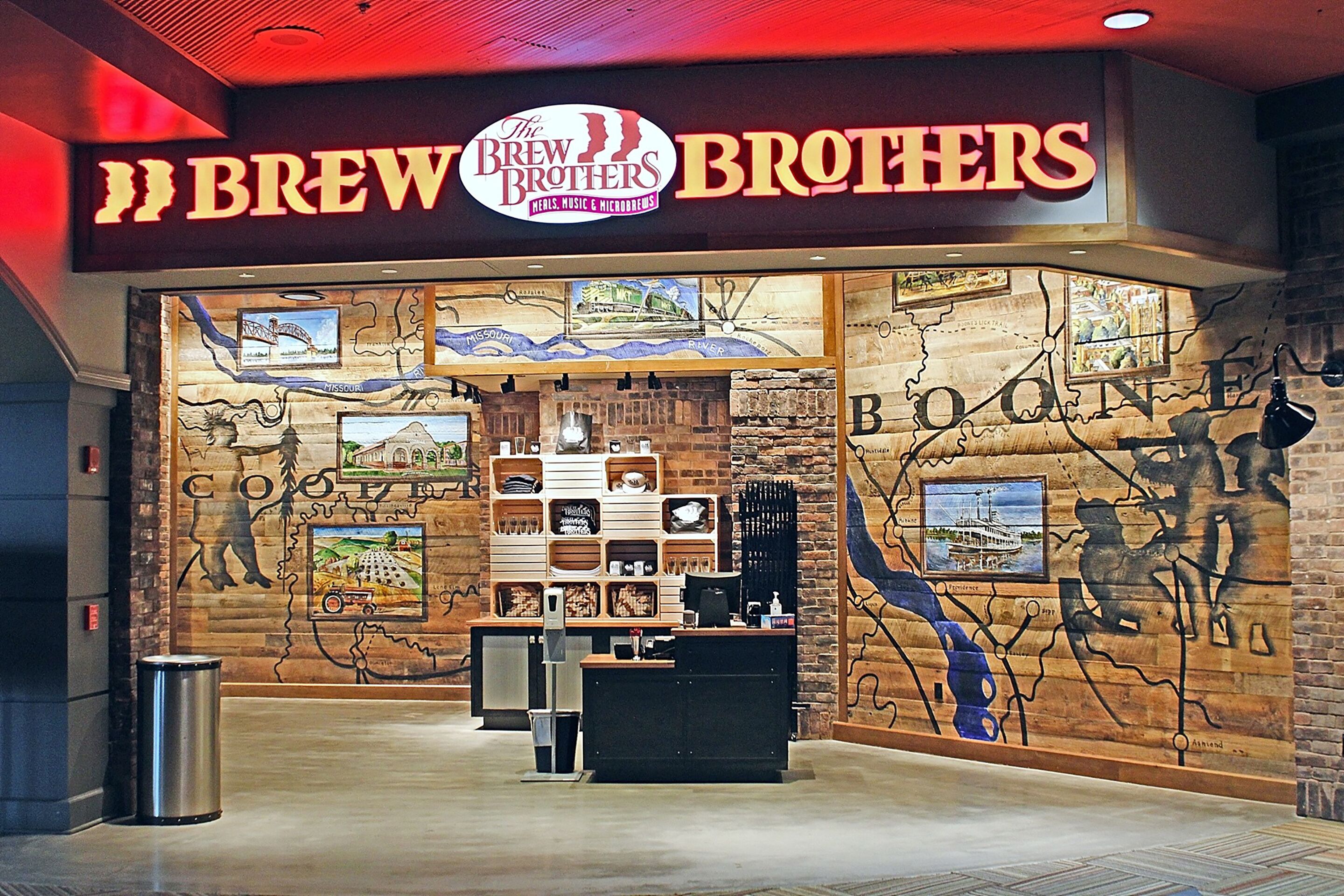 serves lunch and dinner